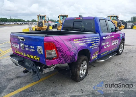 2022 Ram 1500 Big Horn 4X2 6'4 Box z USA, uszkodzony, nr VIN 1C6RREBT2NN113936